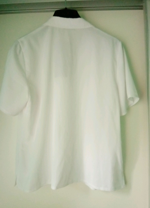 Коротка біла блуза7 фото