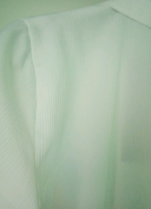 Коротка біла блуза10 фото