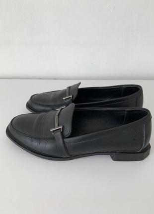 Лоферы женские