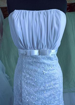 Нову весільну сукню з мереживного полотна. р 44-46.