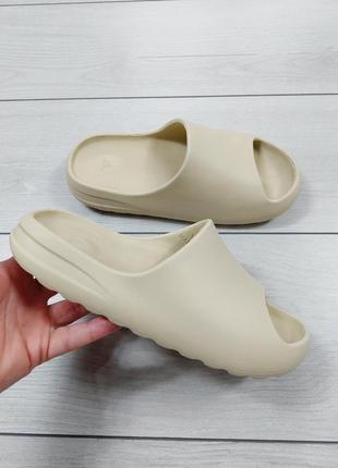 Шлепанцы сланцы adidas yeezy slide bone 3 оригинал.