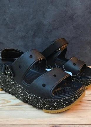 Крокс сандалии платформа хайкер черные crocs hiker xscape festival sandal black/multi9 фото
