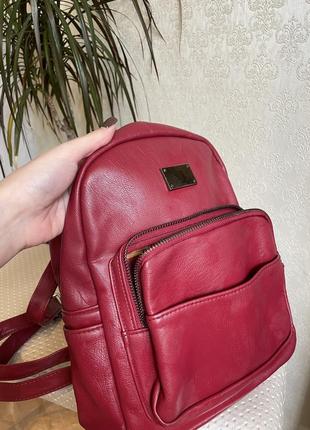 Стильный рюкзак цвета марсала9 фото