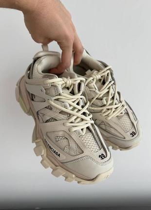 Кроссовки кожаные баленсиага трак balenciaga track beige