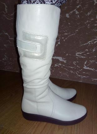 Сапоги из натуральной кожужи.