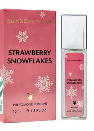 Bath & body works strawberry snowflakes