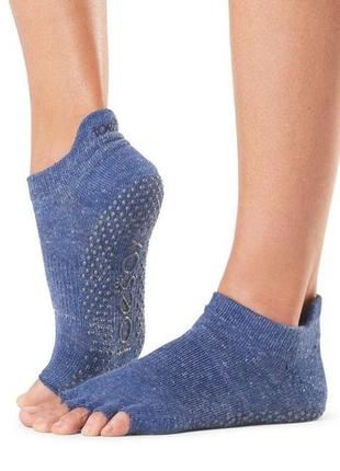 Носки для йоги toesox half toe low rise grip navy s (36-38.5)1 фото