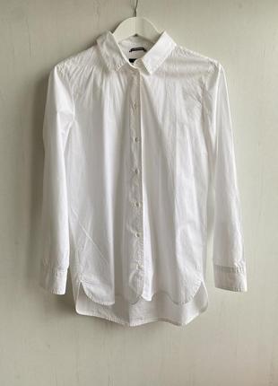 Поплиновая (хлопковая ) белоснежная рубашка.