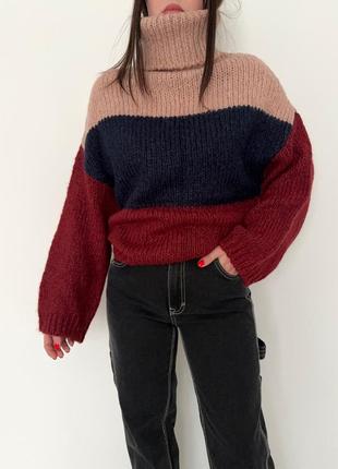 Тепленький вовняний колорблок светр new look