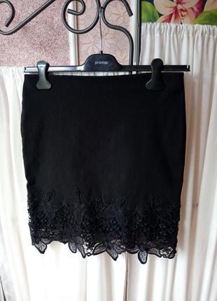 Красивая комбинированная с кружкой черная юбка iz byer.1 фото