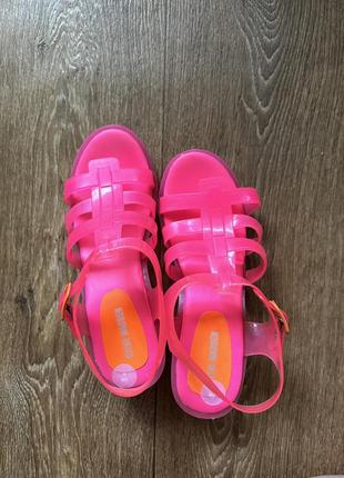 Jelly shoes ( босоножки) от steve madden