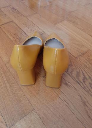 Zara, очень удобные  туфельки в горчичном цвете2 фото