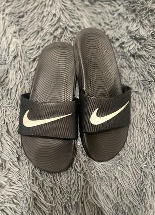 Шльопанці nike