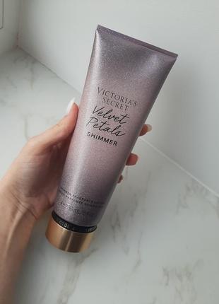 Лосьон для тела velvet petals shimmer victorias secret виктория сикрет vs