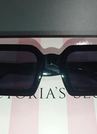 Квадратные солнцезащитные очки черные стильные окуляри2 фото