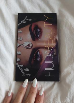 Палетка теней huda beauty3 фото