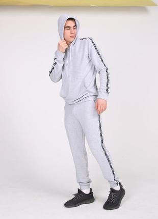 Серый спортивный костюм с лампасами adidas duo