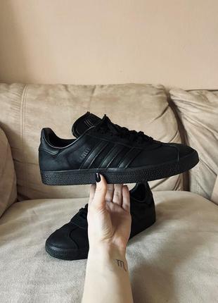 Кроссовки adidas gazelle