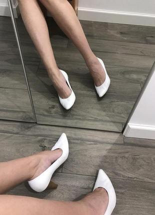 Элегантные белые туфли люкс gabor натуральная кожа мягчайшая 36,5-37 размер