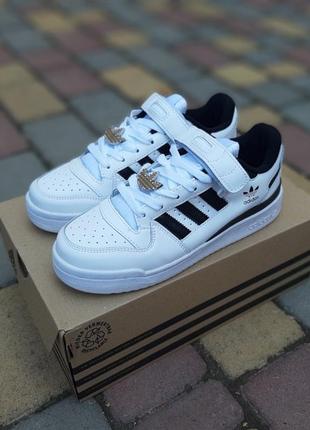 Кросівки adidas forum low білі з чорним9 фото