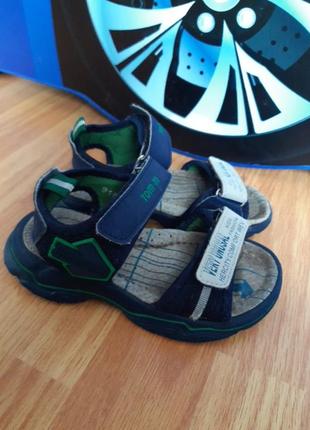 Босоножки на мальчика