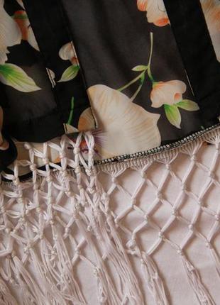 Легкая накилка кимоно в цветочный принт с бахромой2 фото