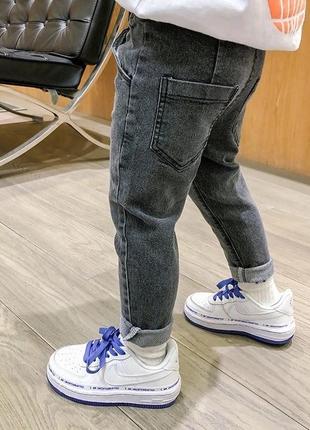 Стильні джинси для хлопчика1 фото