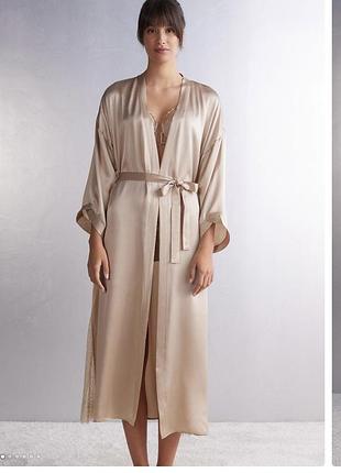 Длинный шелковый халат intimissimi