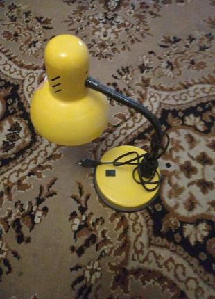 Настольная лампа!распродажа!цена 350 грн.