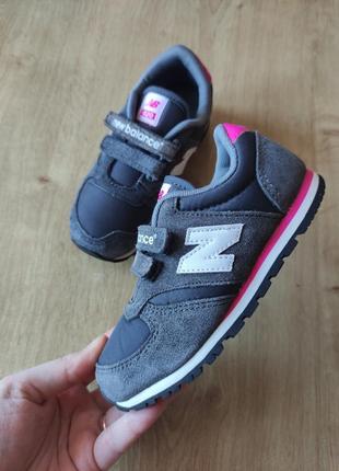 Фирменные детские кроссовки  new balance , оригинал , р.26.