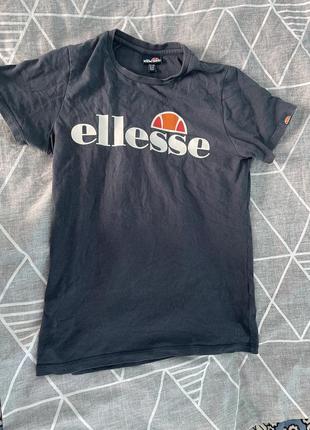Футбол ellesse