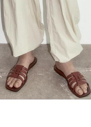 Шкіряні сандалі жіночі zara 38 нові коричневі босоніжки шльопанці