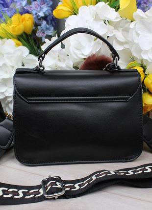 Мʼяка жіноча сумка в чорному кольорі комфортна модель на плече топ якості3 фото