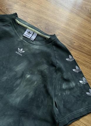 Футболка adidas center logo washed color big trefoil на лампасах3 фото