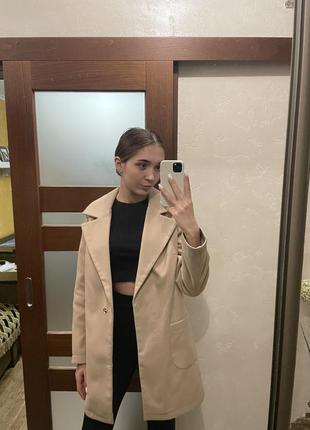 Пальто жіноче