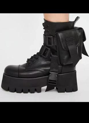 Шикарные модные черные ботинки с отстегивающимися карманами