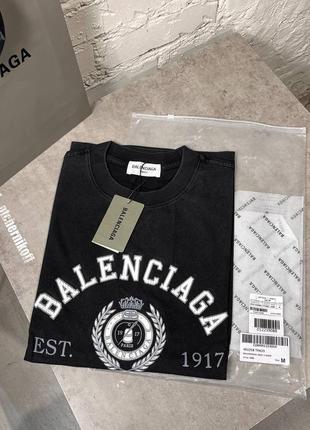 Футболка в стиле balenciaga