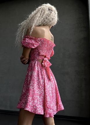 Платье летнее короткое розовое с открытой спиной и бантиком3 фото
