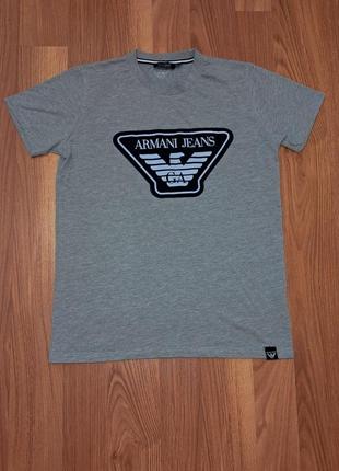 Чоловіча сіра футболка armani з великим лого