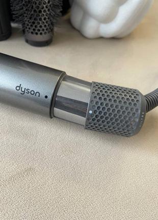 Dyson7 фото