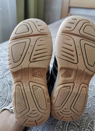 Кроссовки adidas 30 р, стелька 19 см4 фото