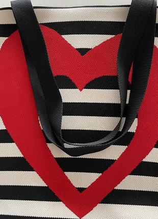 Тренд стильна жіноча в'язана текстильна сумка шопер на плече графічний принт серце2 фото