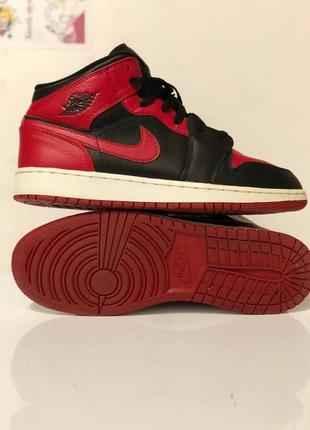 Кроссовки nike air jordan 1 mid1 фото