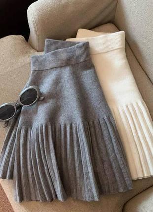 Изящная короткая юбка-плиссе, с эластичной резинкой, на высокой посадке3 фото