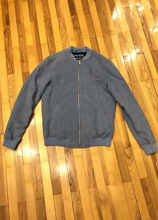 Нова куртка бомбер pull and bear