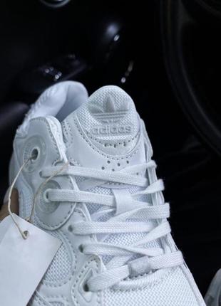Женские кроссовки. nice kicks yeezy custom dress for women 👟 женские белоснежные текстильные кроссовки адидас8 фото