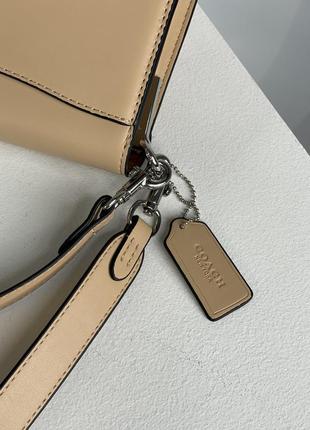 Сумка coach из гладкой кожи с фирменной канвой. (арт: 99149) 📐 размер: 25 x 16 x 9 см 🧵 материал:9 фото