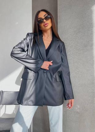 Кожаный пиджак свободного кроя жакет оверсайз из искусственной эко кожи стильный базовый трендовый черный7 фото