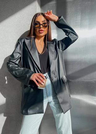 Кожаный пиджак свободного кроя жакет оверсайз из искусственной эко кожи стильный базовый трендовый черный1 фото
