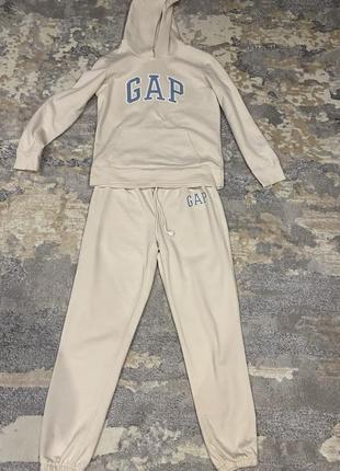 Костюм gap